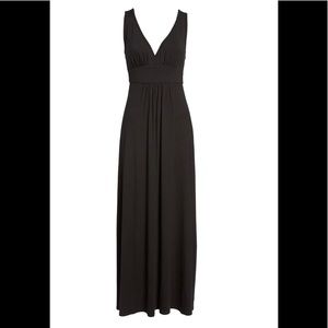 Loveappella V-Neck Jersey Maxi Dress